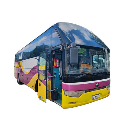 O ônibus usado de 49 lugares foi produzido em janeiro de 2013