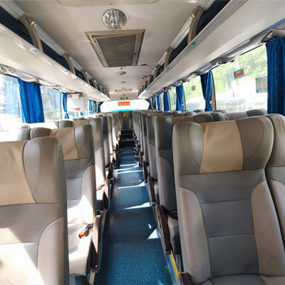 O ônibus de ônibus usados Yutong de 49 lugares foi produzido em janeiro de 2013