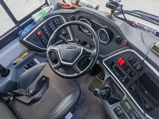 Autocarros comerciais usados Euro 6 de duas portas com armazém de bagagem extra grande