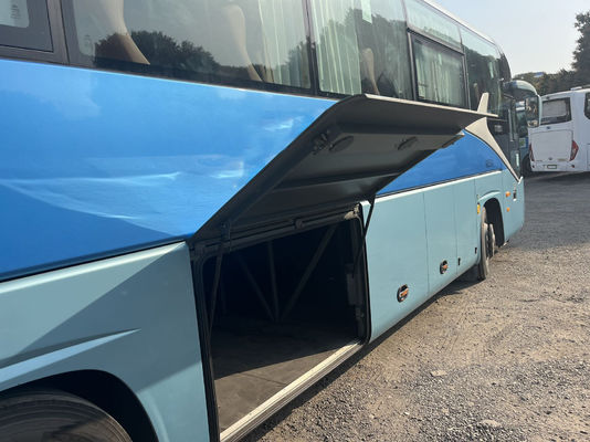 Ônibus comerciais usados a diesel 11625x2550x3690mm Um ônibus usado com motor a diesel