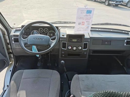Cartão Amarelo da Iveco, 10 carrinhas usadas de passageiros, 10 autocarros usados, para venda.
