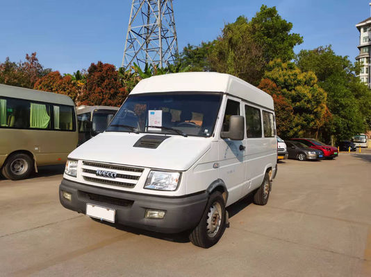 Cartão Amarelo da Iveco, 10 carrinhas usadas de passageiros, 10 autocarros usados, para venda.