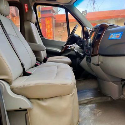 O Rei Long usou 15 autocarros Jinbei Minibus de segunda mão Direção esquerda