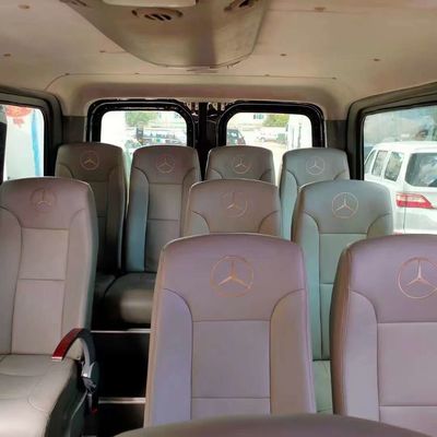 O Rei Long usou 15 autocarros Jinbei Minibus de segunda mão Direção esquerda