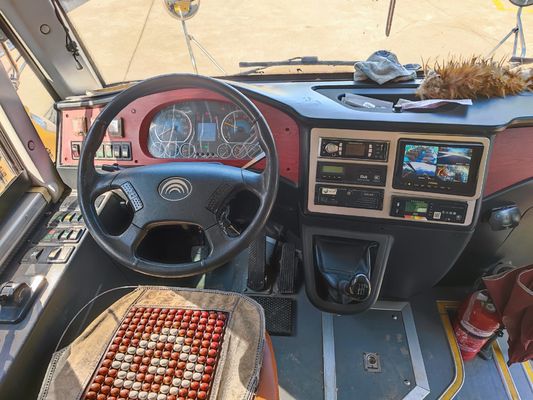34 lugares YuTong autocarro escolar de segunda mão combustível diesel com motor V6