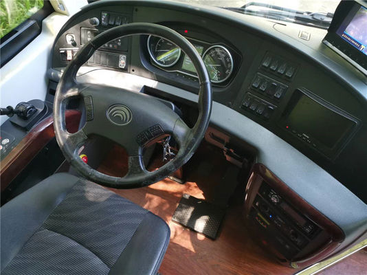 Autocarros usados 32 lugares Yutong motor diesel, manual Autocarros usados de turismo