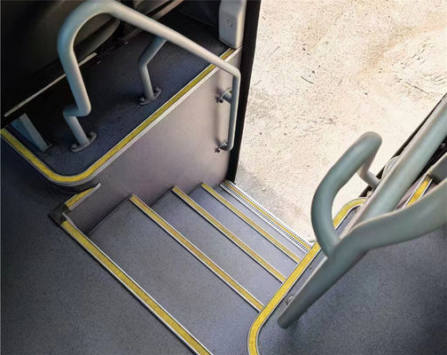 Ônibus com transmissão manual de 25 a 59 lugares usados