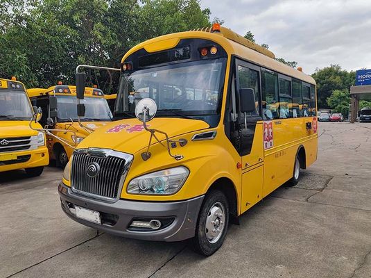 Euro 4 36 assentos Autocarros escolares usados Yutong Usados Vans Esquerda