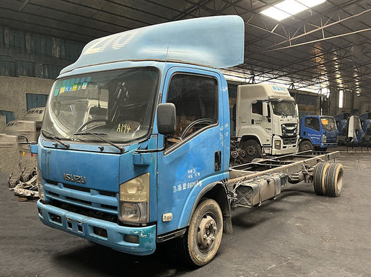 Caminhões de transmissão manual Isuzu Usados 4X2 Drive com 6 Pneus