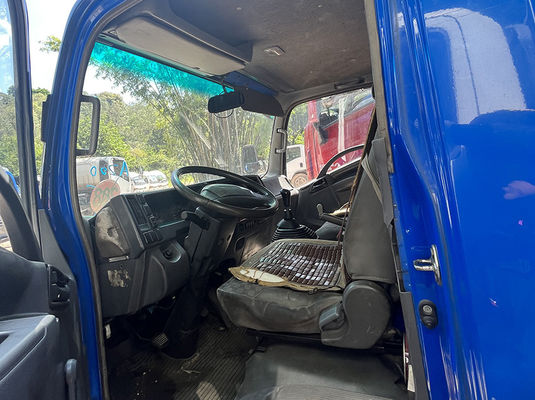 Veículos usados Isuzu 4x2, LHD de segunda mão de 8 toneladas.