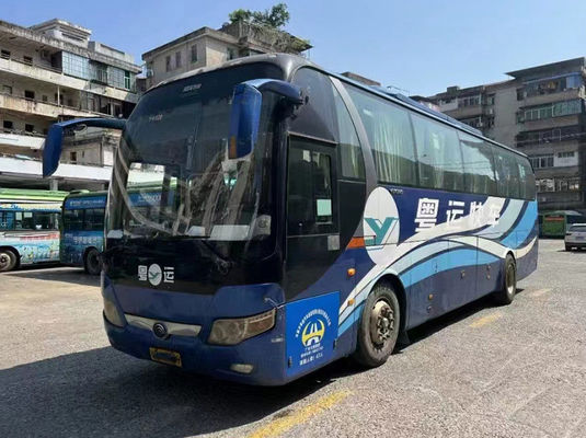 Ônibus usados duráveis de Yutong 47 lugares LHD ônibus turístico de segunda mão com 2 portas