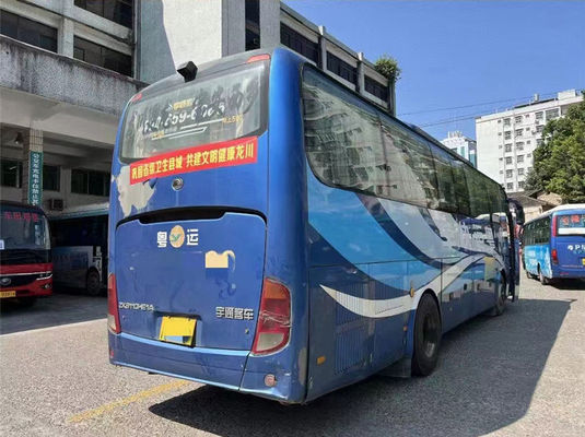 Ônibus usados duráveis 47 lugares Ônibus turístico LHD de segunda mão com 2 portas