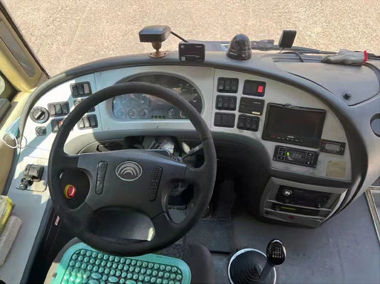 Ônibus usados duráveis de Yutong 47 lugares LHD ônibus turístico de segunda mão com 2 portas