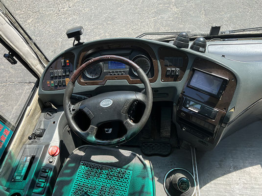 Ônibus turístico diesel usado 37 lugares 2 portas LHD Euro 4 com transmissão manual