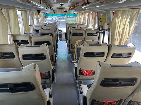 Ônibus turístico diesel usado 37 lugares 2 portas LHD Euro 4 com transmissão manual