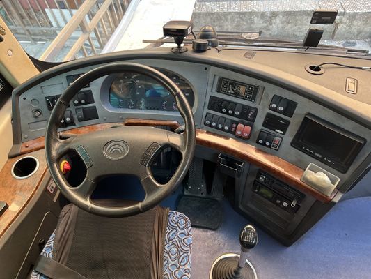 Transmissão manual Autocarros pré-propriedade 47 lugares Euro 4 LHD Autobus turístico de segunda mão
