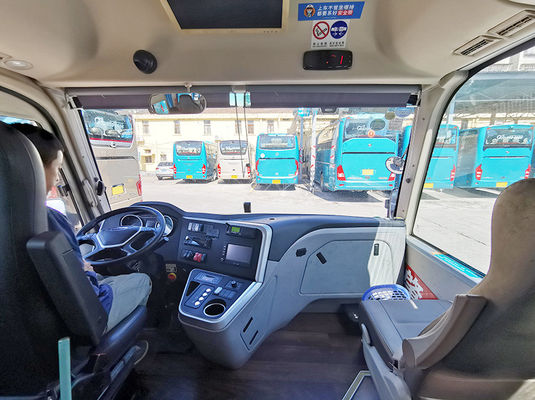 LHD Yutong de segunda mão ônibus de luxo 31 lugares com transmissão automática