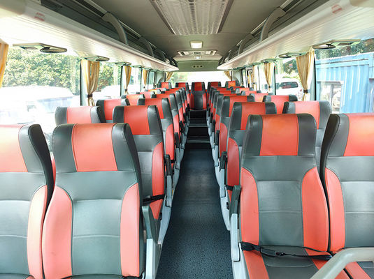Golden Dragon Autocarro turístico usado 34 lugares Combustível diesel Euro 4 Padrão de emissões
