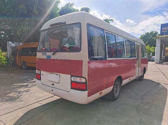 23 lugares Toyota Coaster Autocarro turístico de segunda mão com transmissão manual