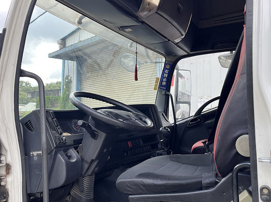 Manual de entrega de segunda mão Van 6 × 4 Drive Capacidade média camiões de entrega usados