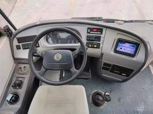 Autocarros usados a diesel 49 lugares Velocidade máxima 100 km/h Com transmissão manual