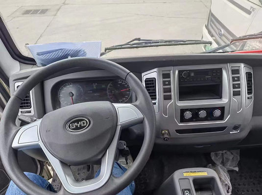 Caminhão de carga elétrico branco automático de segunda mão Caminhão recondicionado com 2 portas