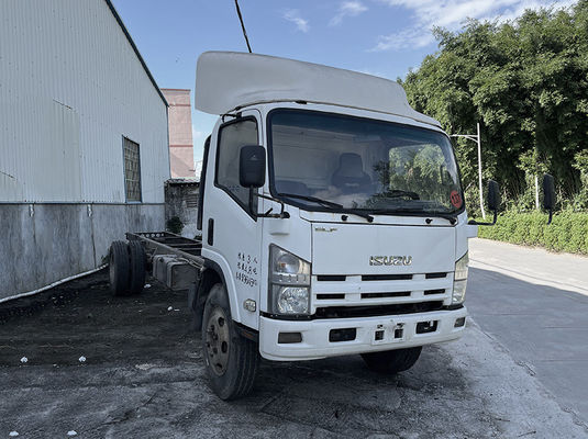 Caminhões usados de carga média de 8-10 toneladas 4x2 movem combustível diesel de longa duração