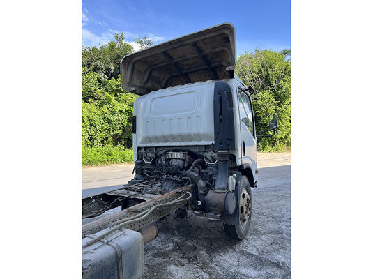 Caminhões usados de carga média de 8-10 toneladas 4x2 movem combustível diesel de longa duração