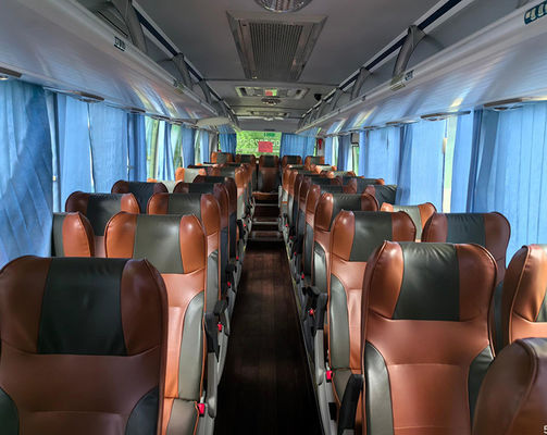 Yaxing LHD 48 lugares Autocarro usado Combustível diesel Velocidade máxima 100 Km/H Autocarro de condução