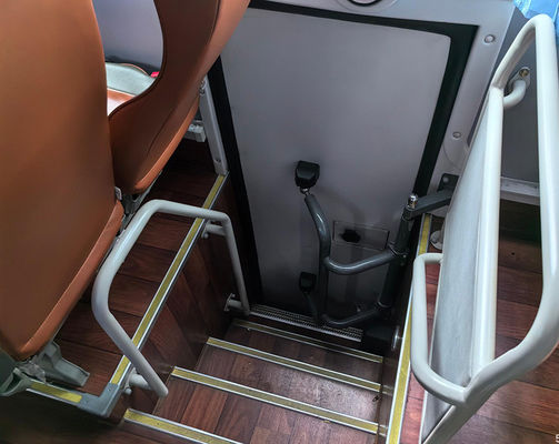 Yaxing LHD 48 lugares Autocarro usado Combustível diesel Velocidade máxima 100 Km/H Autocarro de condução