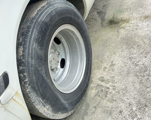 Ônibus Usado com Padrão de Emissão Euro 3, Posição do Volante à Esquerda e Motor a Gasolina