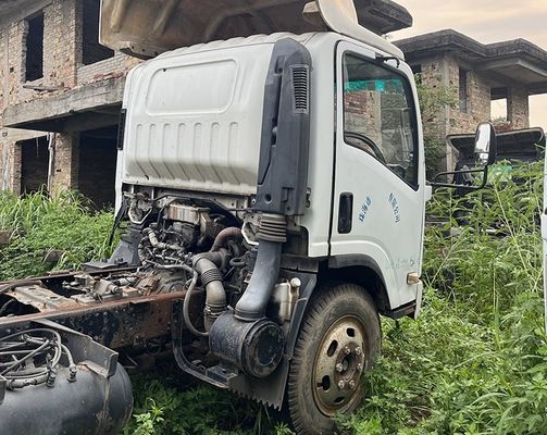 Camião usado Isuzu ELF 600p Camião de carga 4KH1 Motor diesel E carroceria branca
