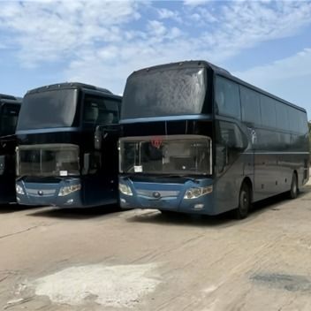 Autocarros usados de um andar e meio com 57 a 59 lugares, posição de direção LHD